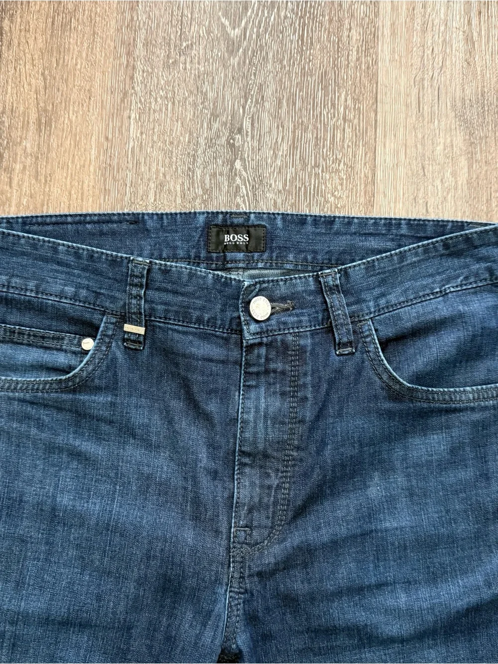 Hugo Boss Men's Indigo Straight-Leg Lightweight Jeans size 30